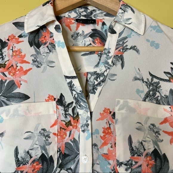 Talbots Nantucket Floral Button Down Shirt - Picture 2 of 7